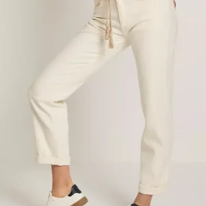 Bobby – Naural cream