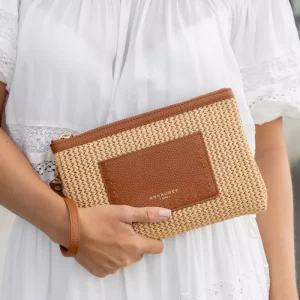 Cassis clutch – Camel