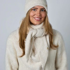 Strikket trekantskjerf – Lys beige