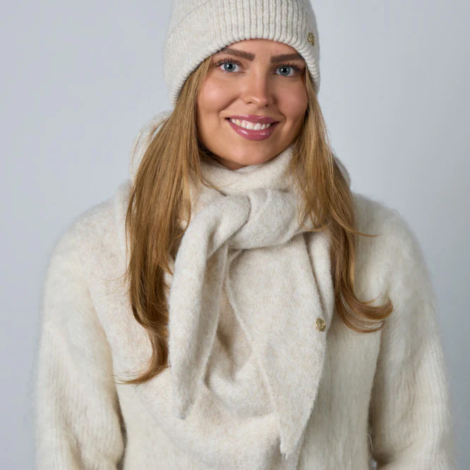 Strikket trekantskjerf – Lys beige